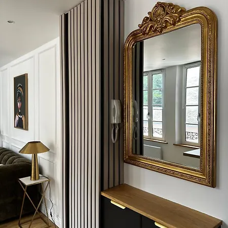 Le Paon D'or - En Plein Coeur Du Vieux *